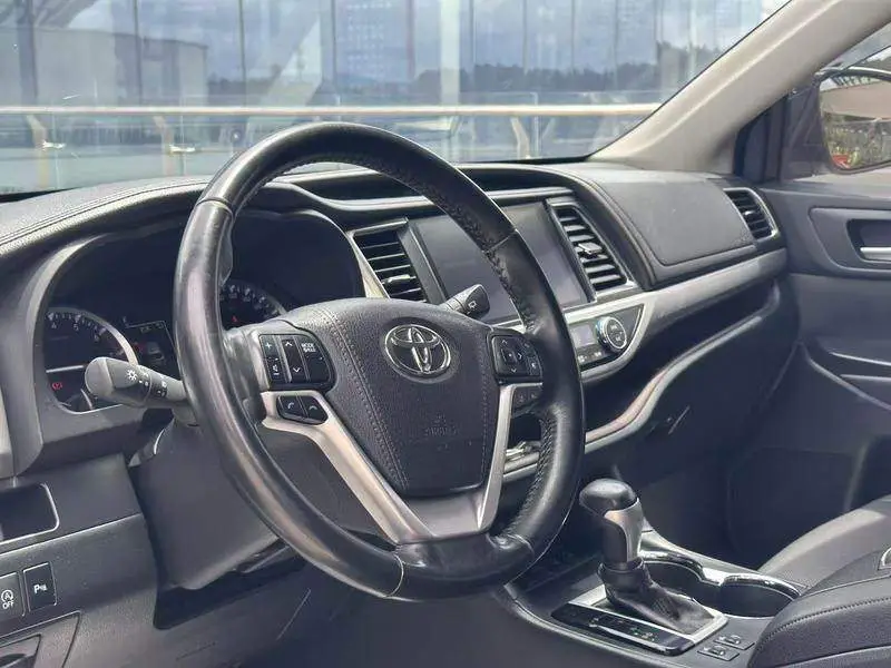 Highlander 2018 2.0T 4WD Premium Edition 7 Seater National V — 11