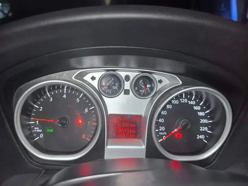 Fox 2012 Hatchback Classic 1.8L Automatic Basic Model — 8