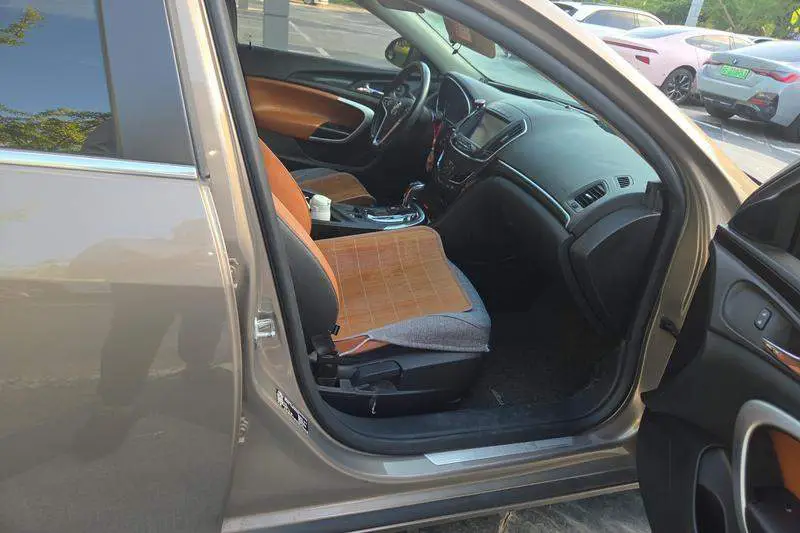 Regal 2015 1.6T Elite Technology Edition — 7
