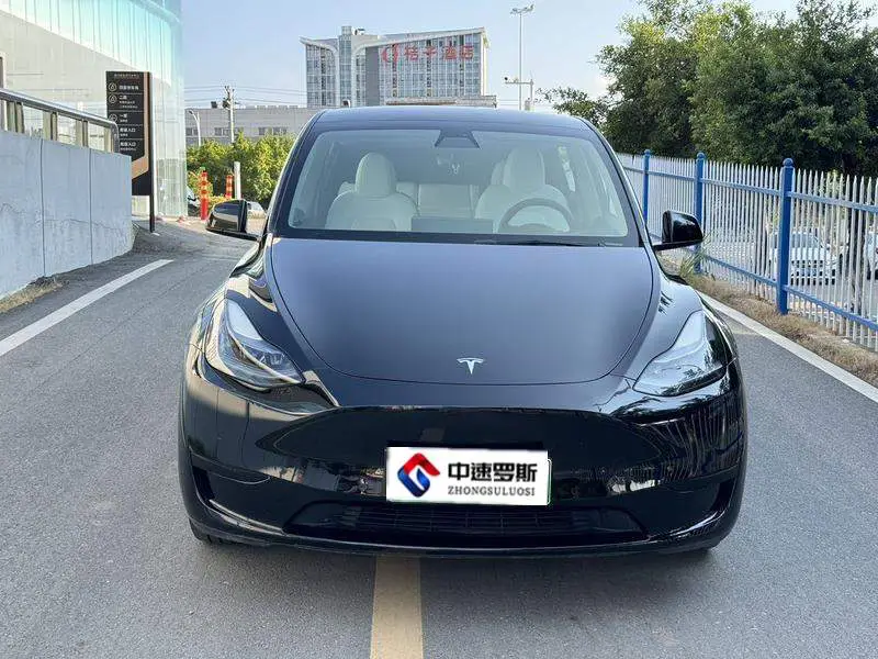 Model Y 2022 rear-wheel drive version — 2