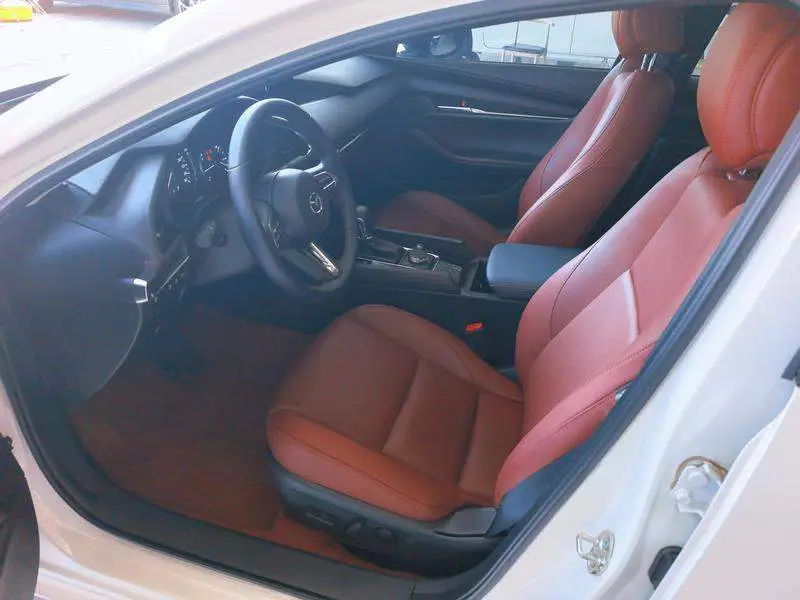Mazda 3 Angkesaila 2023 2.0L Automatic Quality Edition — 7