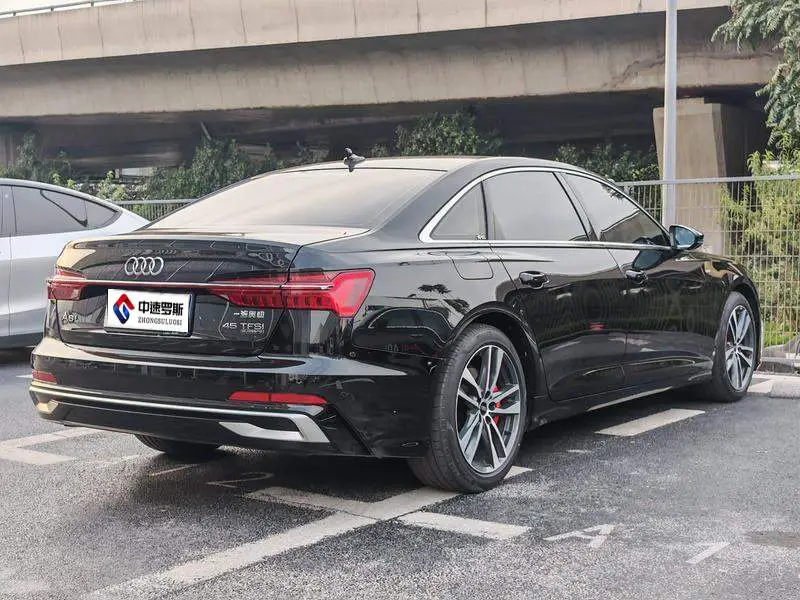 Audi A6L 2022 40 TFSI Luxury Dynamic Edition — 6