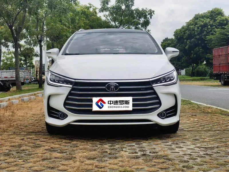 Song MAX 2018 1.5T Automatic Intelligent Connection Premium 6 Seaters — 2