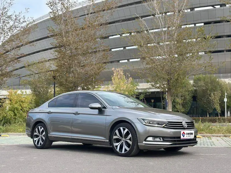 Magotan 2018 330TSI DSG Premium Edition — 3