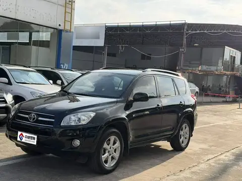 RAV4 Rongfang 2010 2.4L Manual Luxury Upgrade Edition