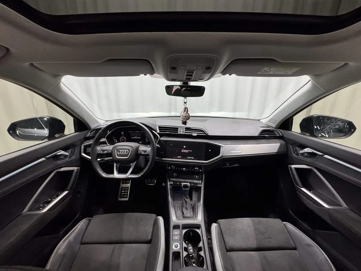 Audi Q3 2023 35 TFSI Fashion Dynamic Edition (1.4T) — 10