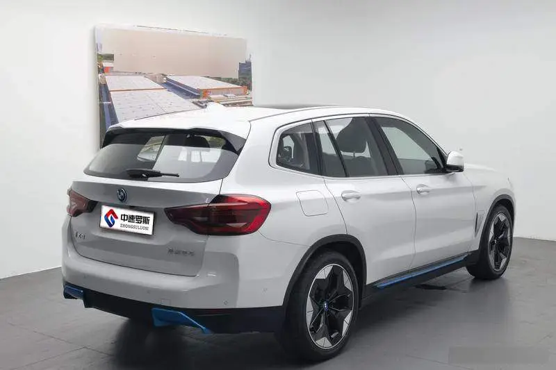 BMW iX3 2021 facelifted Pioneer model — 4