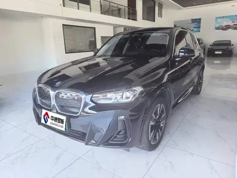 BMW iX3 2023 Leading Model