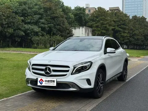 Mercedes-Benz GLA 2016 GLA 200 Dynamic