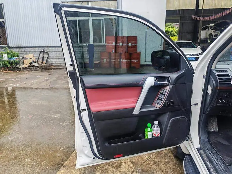 Prado 2014 4.0L Automatic VX NAVI — 17
