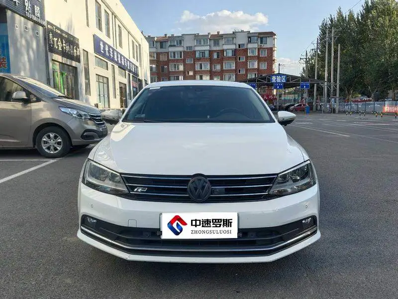 Sagitar 2015 230TSI Automatic Luxury — 2