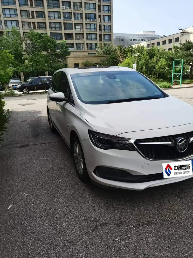 Buick GL6 2018 18T 6-seat Premium Edition — 2