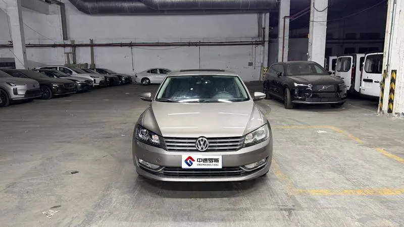 Passat 2015 1.8TSI DSG Royal Edition — 2