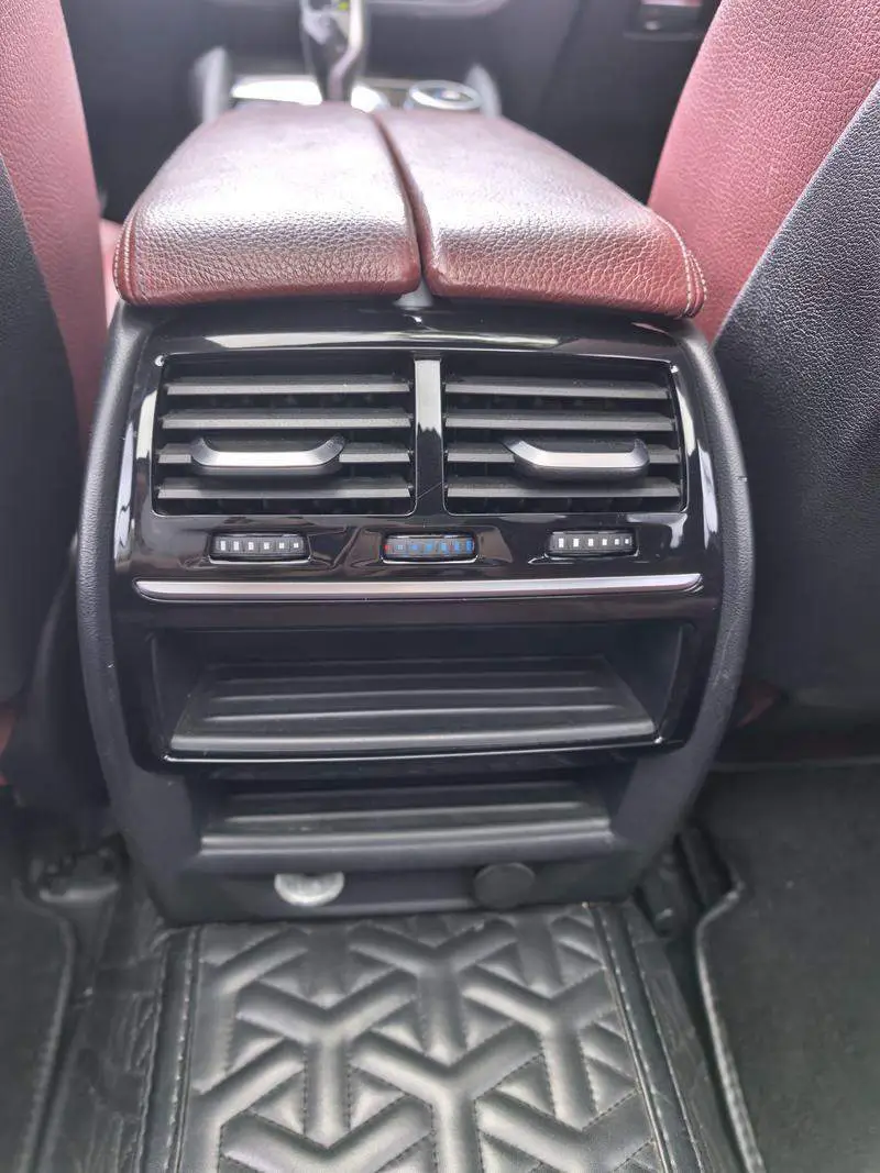 BMW 5 Series 2019 530Li Leading M Sport Package — 12