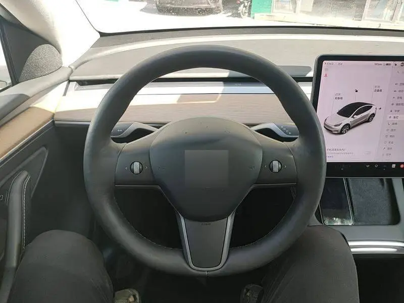 Model Y 2021 Long Range All-Wheel Drive — 13