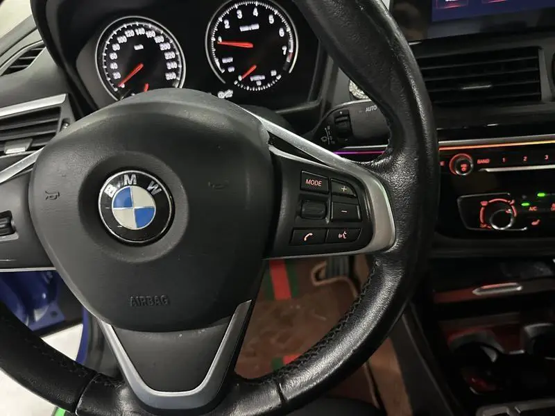 BMW 1 Series 2018 118i Sports — 13