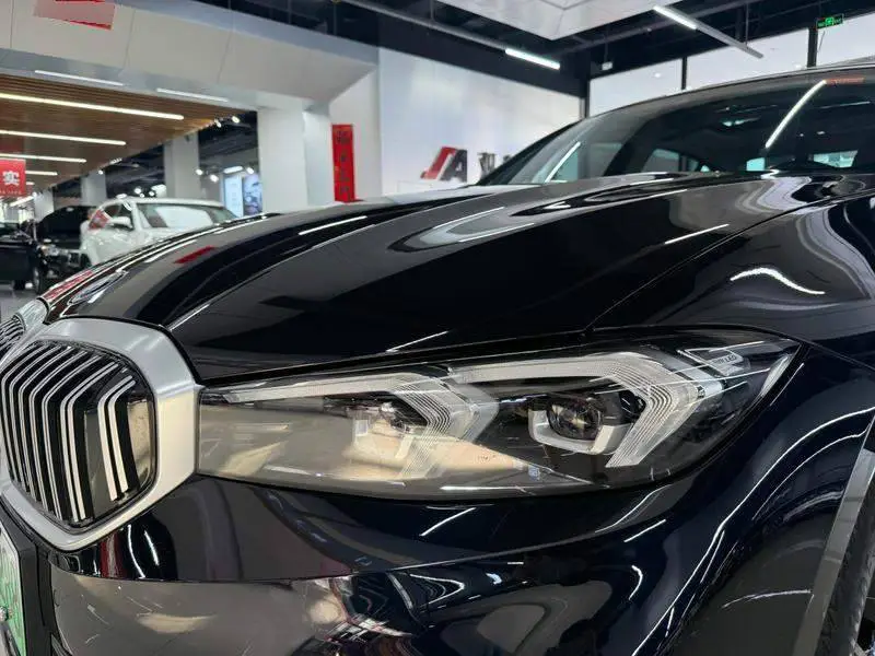 BMW i3 2022 eDrive 35 L — 8