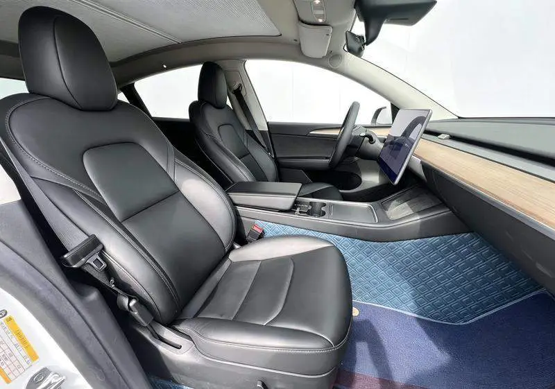 Model Y 2022 facelifted rear-wheel drive version — 16