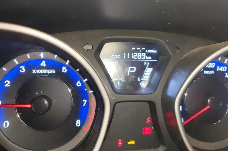 Elantra 2015 1.6L Automatic Fashion Model — 14