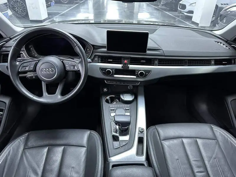 Audi A4L 2019 40 TFSI Fashion National VI — 9