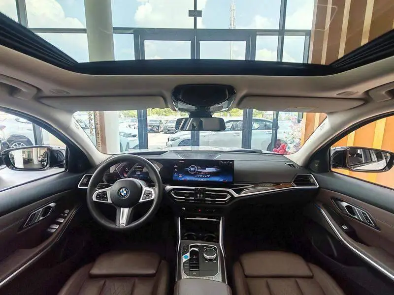 BMW i3 2023 eDrive 40 L Night Sport Package — 15