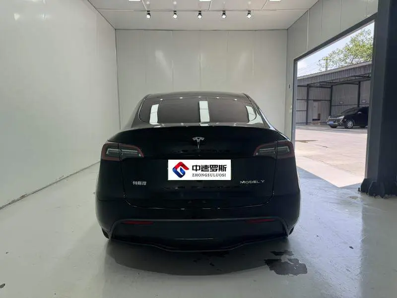 Model Y 2022 facelifted rear-wheel drive version — 5