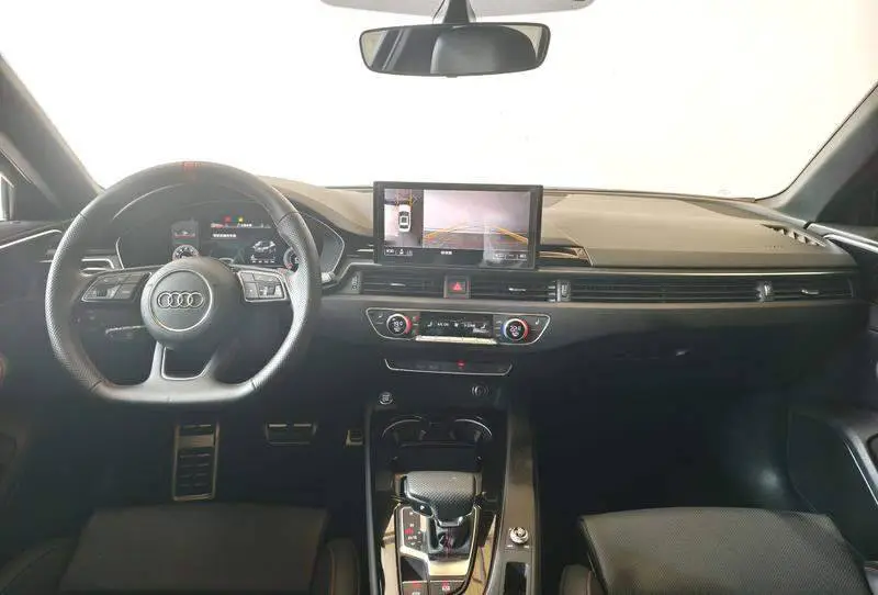 Audi A4L 2025 2 million units of Enjoyable Edition 40 TFSI Luxury Dynamic Edition — 8