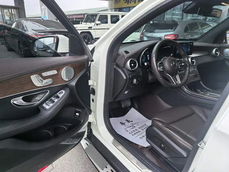 Mercedes-Benz GLC 2021 GLC 300 L 4MATIC Dynamic — 8