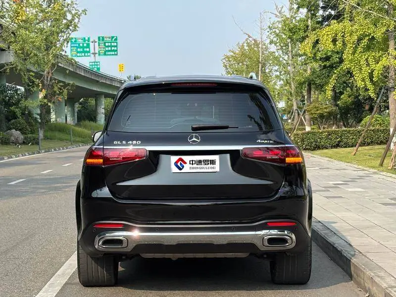 Mercedes-Benz GLS 2025 GLS 450 4MATIC Fashion Edition — 6