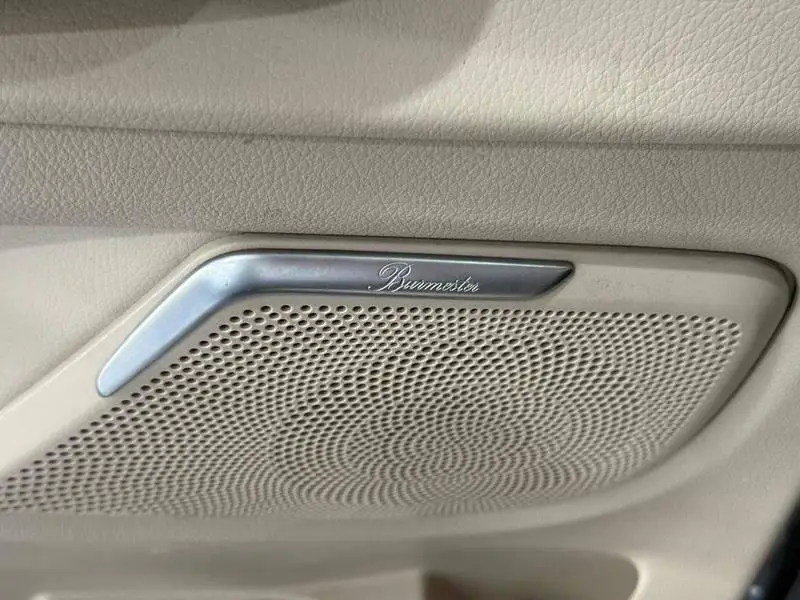 Mercedes-Benz V-Class 2022 V 260 L Long Wheelbase Luxury Edition — 20