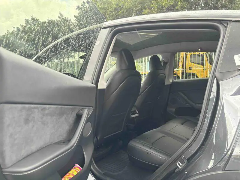 Model Y 2024 rear-wheel drive version — 16