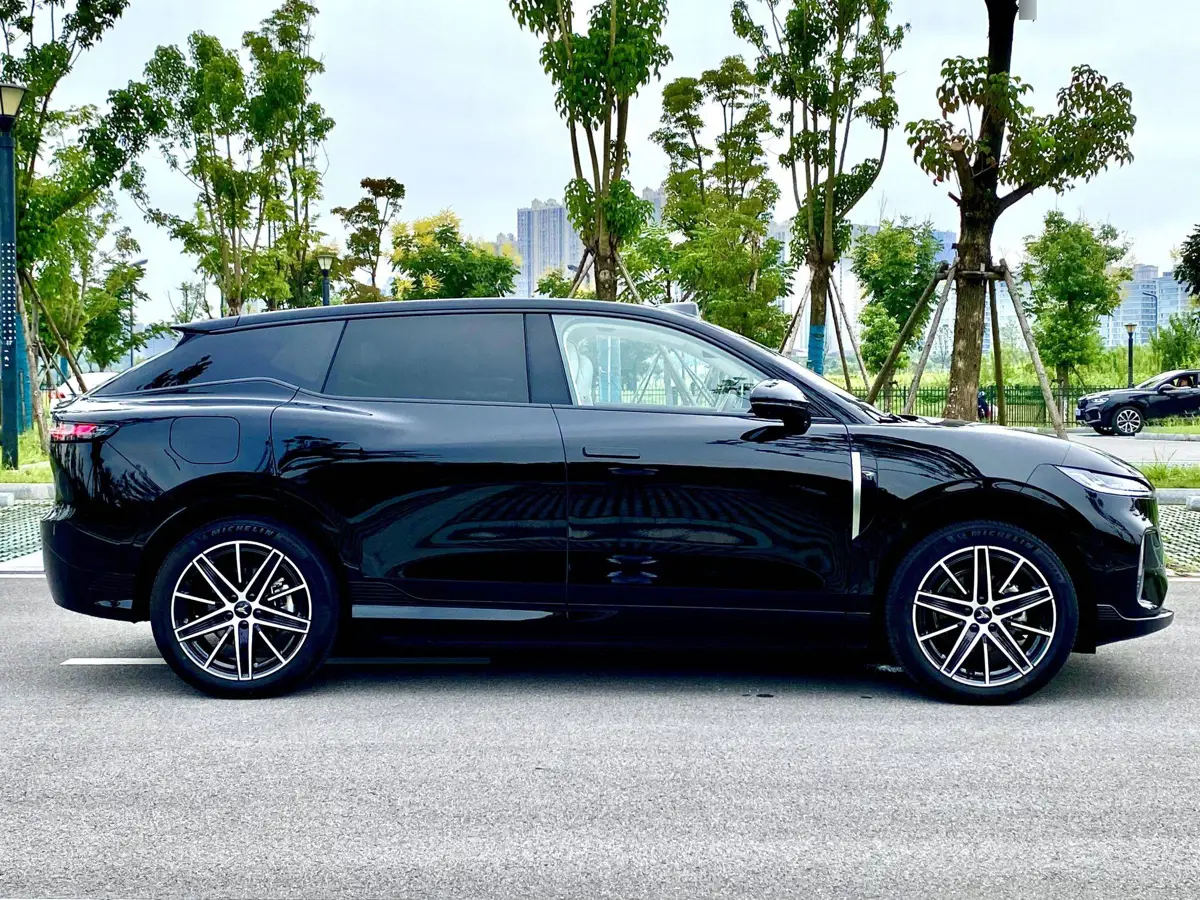 Lantu Zhiyin 2025 Four-Wheel Drive Qiankun Edition — 8