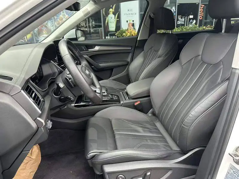 Audi Q5L 2022 Model 45T Luxury Elegant Model — 10