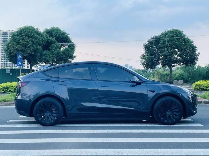 Model Y 2024 rear-wheel drive version — 8