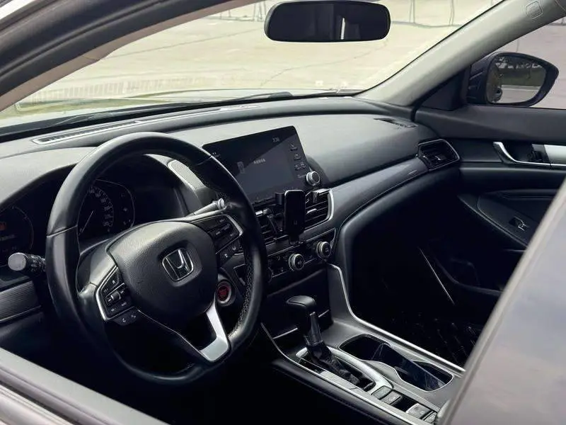 Accord 2018 260TURBO Luxury Edition National VI — 18