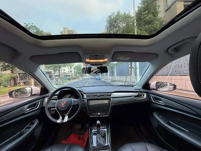 Roewe i5 2021 1.5L CVT Platinum Edition — 8