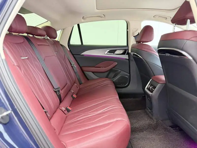 Hongqi H5 2023 2.0T Automatic Intelligent Connection Flagship Edition — 10
