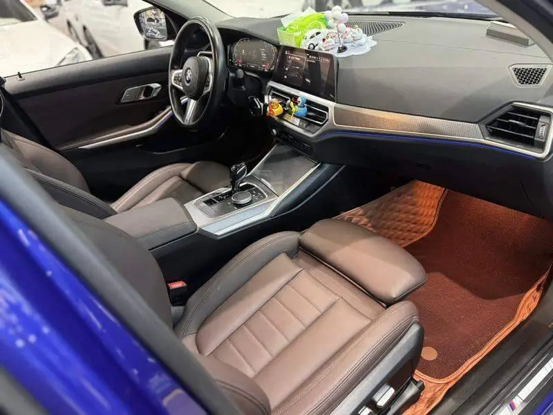 BMW 3 Series 2020 325i M Sport Night Edition — 9
