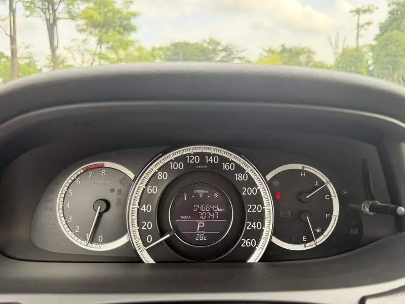 Accord 2015 2.0L LX Comfort Edition — 14