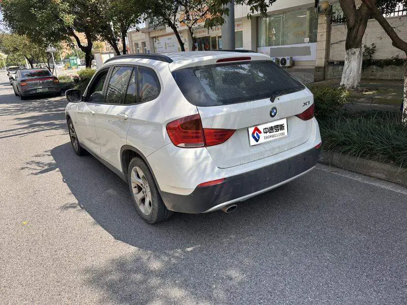 BMW X1 2012 sDrive18i Fashion — 3