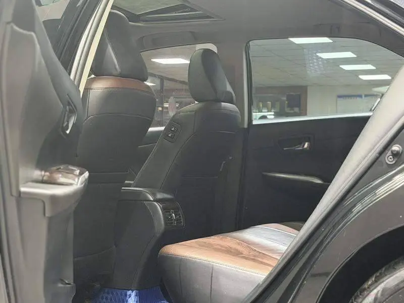 Camry 2016 Hybrid 2.5HG 10th Anniversary Luxury Navigation Edition — 12