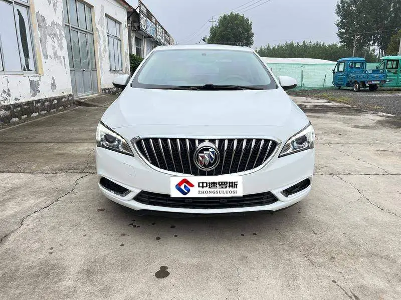 Valeant 2017 Sedan 15S Automatic Progressive — 2