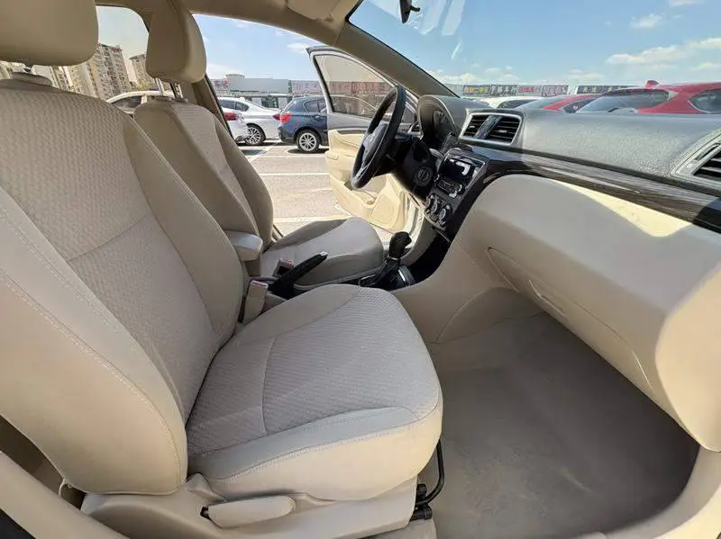 Qiyue 2015 1.6L Automatic Comfort Edition — 8