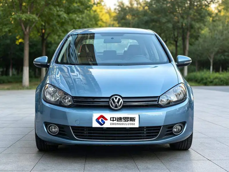 Golf 2011 1.6 Automatic Fashion Model — 2