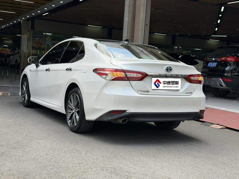 Camry 2021 Hybrid 2.5HG Luxury Edition — 3