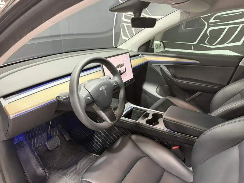 Model Y 2022 facelifted rear-wheel drive version — 7