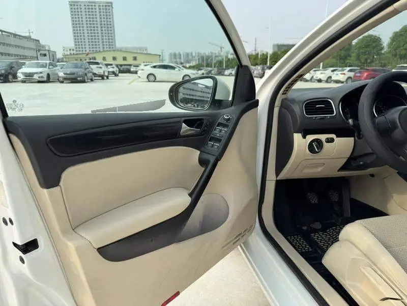 Golf 2011 1.6 Manual Comfort — 13