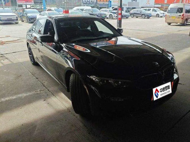 BMW 3 Series 2025 330Li M Sport Night Edition — 2