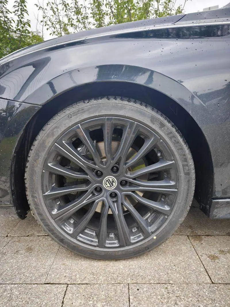 MG7 2023 2.0T Automatic Beauty Hunter Premium Edition — 9