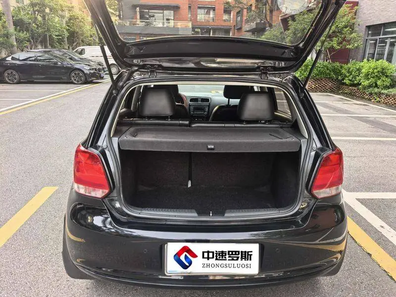 Polo 2013 1.6L Automatic Luxury Edition — 13